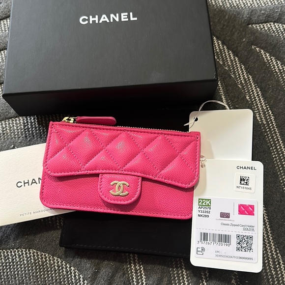 CHANEL Handbags - Chanel 22k wallet